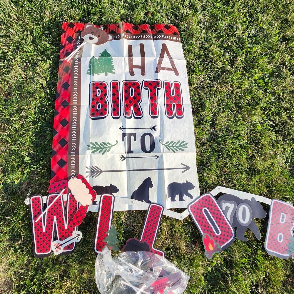 LARGE WILD BIRTHDAY DECORATION LOT BANNER Photo Props ALL AGES Outdoors Canadian - Picture 3 of 16